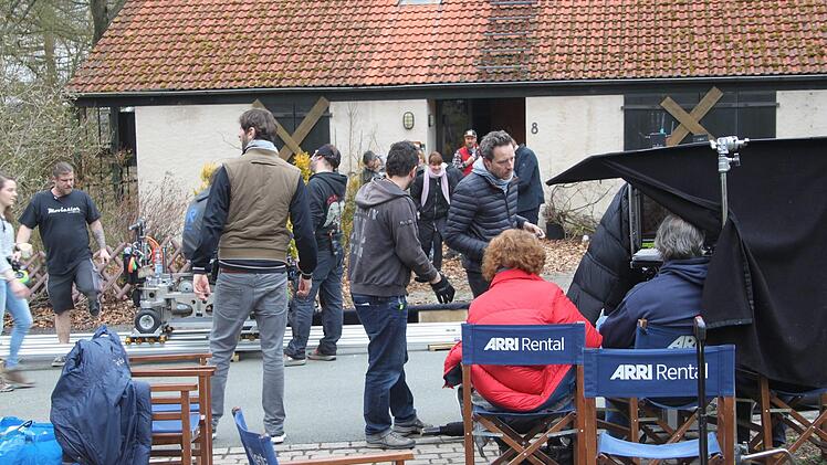 Für Anlieger ist der Blick auf die Filmaufnahmen imposant. Foto: Alexander Hartmann