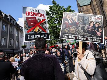 Protestkundgebung zum Sparkasseneinbruch in Gelsenkirchen