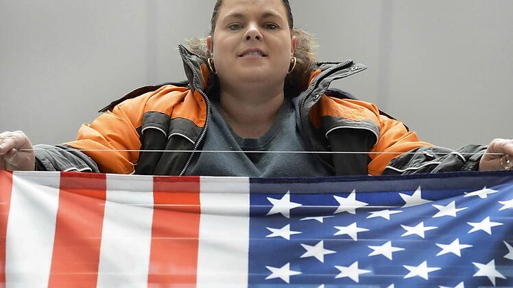 Yvonne Magee liebt Amerika und wird die Wahlen am Fernsehgerät verfolgen. Foto: Ronald Rinklef
