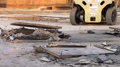 Abdichtungsmaßnahmen auf der Baustelle Hegler-Halle.  Foto: privat