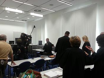 Vor Verhandlungsbeginn am Mittwoch: Blick in den Gerichtssaal beim Bamberger Chefarzt-Prozess Foto: Anna Lienhardt
