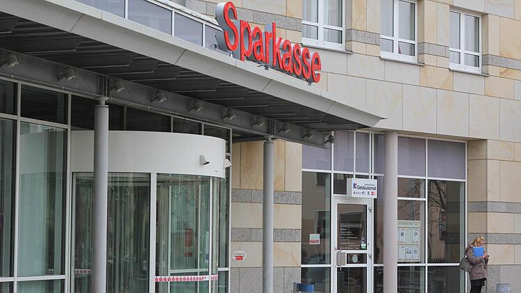 Die Sparkasse Kulmbach-Kronach schließt drei Filialen im Kreis Kulmbach. Foto: Archiv