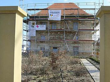 Schloss Sassanfahrt soll im Sommer seiner neuen Bestimmung als Bildungszentrum übergeben werden.  Fotos: Barbara Herbst