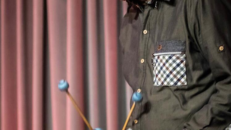 Daktarimba begeisterte in Coburg: Wolfgang Lackerschmid. Foto: Jochen Berger