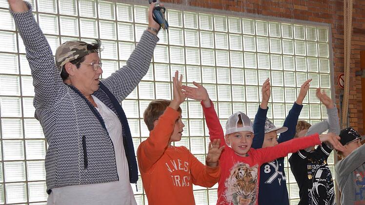 Hip-Hop-Unterricht in der Pressecker Grundschule Foto: Dagmar Besand