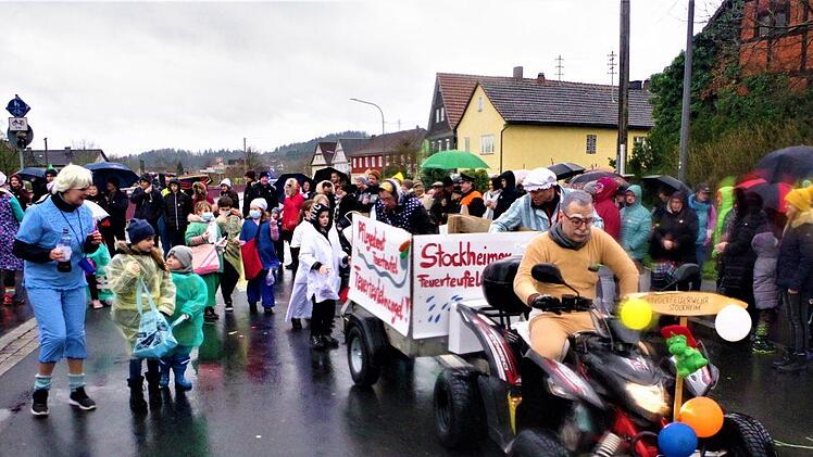 Beim Faschingsumzug in Neukenroth. Foto: Gerd Fleischmann