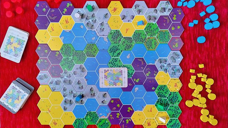 Cryptid im Test - ungewöhnliches Deduktionsspiel für Familien