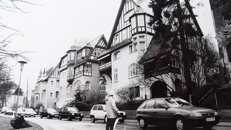 In ihrem oberen Teil hat die Alexandrinenstraße mit ihren imposanten denkmalgeschützten Häusern weitgehend ihren Charakter bis heute bewahrt.Foto: Archiv