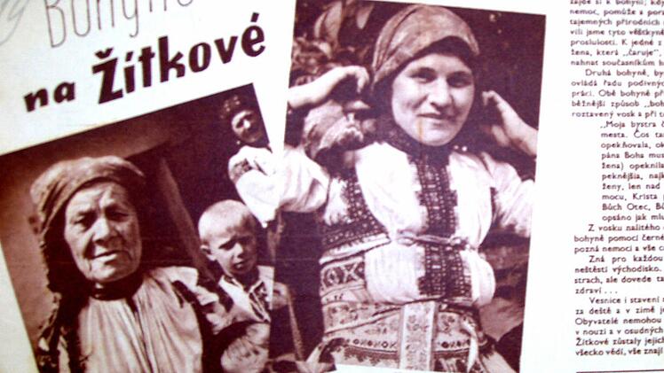 Ein Zeitungsbericht aus dem Jahr 1938 über die "bohyné" Anna Struhárová und Marie Krotilová. Er befindet sich im Archiv der Gemeinde Žítková.