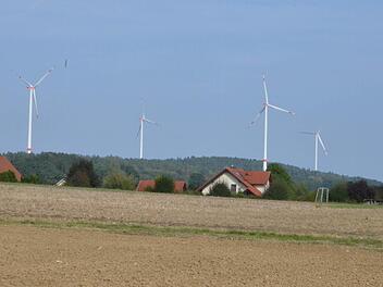 Die Windräder auf dem Kraiberg stehen still. Foto: Rainer Lutz