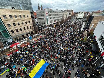 Nürnberg: Tausende demonstrieren für Frieden in der Ukraine