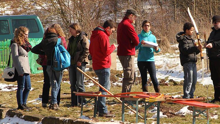 Einführung in das Bogenschießen.