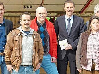 Die Mit-Organisatoren des Rödentaler Herbstfestes (von links): Fabian Höhn, Michael Knoch, Ralph Bilek, Marco Steiner, Kerstin Pilarzyk und Christof Pilarzyk Foto: Lothar Weidner