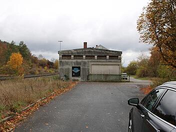 Die Bauten auf dem so genannten Jäger-Grundstück werden abgerissen. Dort entstehen Parkplätze, die im Rahmen des Förderprogramms "Stadtumbau West" bezuschusst werden. Thomas Malz