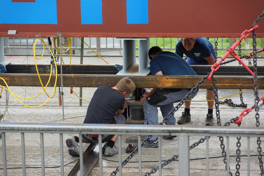 Belastungstest: So viel hält die Saalebrücke aus
