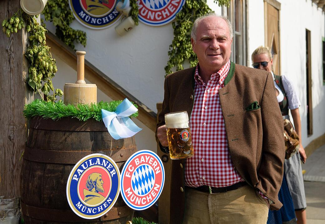 Oktoberfest - FC Bayern auf der Wiesn