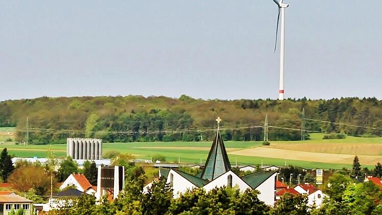Nicht zuletzt der Bau von drei Windrädern bei Oerlenbach mit erheblichen Auswirkungen auf den Forst, ist Anlass, den 20 Jahre umfassenden Forstwirtschaftsplan schon jetzt, nach zehn Jahren, zu überarbeiten.Werner Vogel