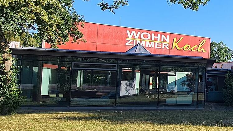 Bamberg: Wohnzimmer Koch schlie&szlig;t f&uuml;r immer&nbsp;&ndash; R&auml;umungsverkauf hat begonnen