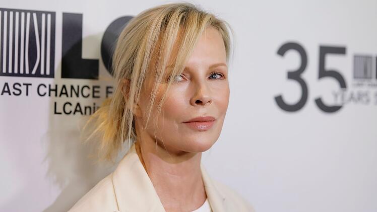 Heute ist Kim Basinger seltener auf der Leinwand zu sehen: Die Schauspielerin engagiert sich lieber f&uuml;r den Tierschutz.