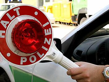 Der Autofahrer fl&uuml;chtete &uuml;ber mehrere rote Ampeln in Richtung Hauptbahnhof. Symbolbild: Archiv