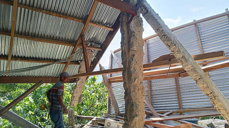 Erdbeben vor der K&uuml;ste Indonesiens