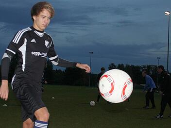 Sebastian Eckel schwimmt mit dem TSV Röttenbach auf einer Erfolgswelle.