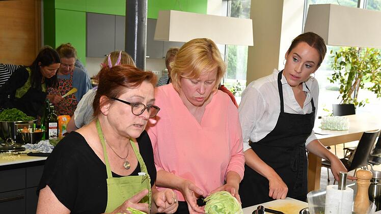 Kochen mit den Gemüsen des Monats - Impressionen vom Kochworkshop im Kulmbacher MupäzFoto: Ronald Rinklef