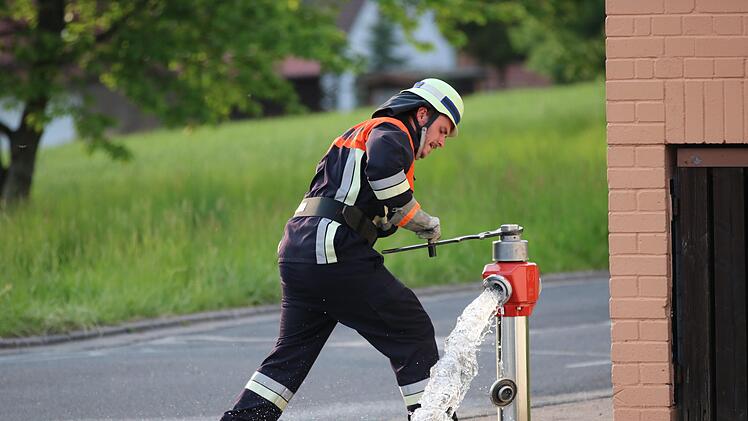 Leistungsprüfung bei der Feuerwehr. Sebastian Schmitt
