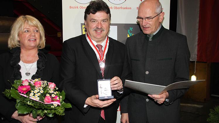 Mit im Bild: Söllners Ehefrau Ilse.