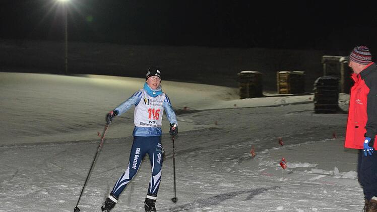 Nachtskisprint beim WSV Oberweißenbrunn. Foto: Jürgen Schmitt