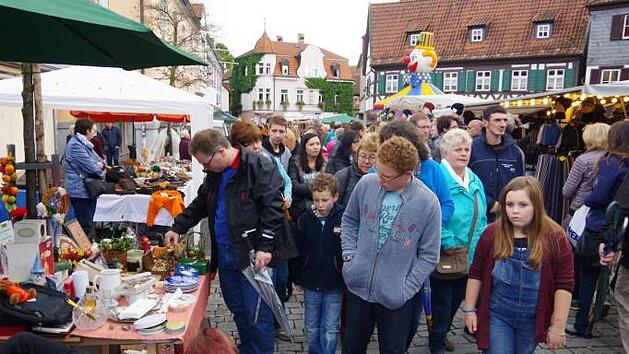 Kronach war beim Drei-L&auml;nder-Treffen in Shoppinglaune, der Besucherandrang war enorm.Heike Sch&uuml;lein