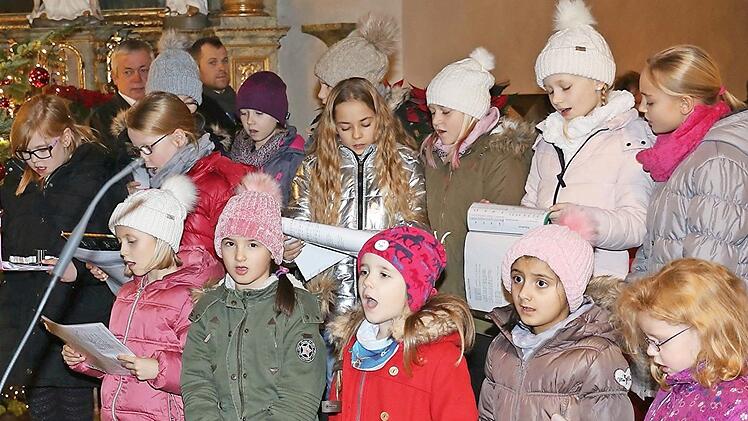 Die Nachwuchssänger des Kinderchors "Rothkehlchen"  Foto: Gerd Klemenz