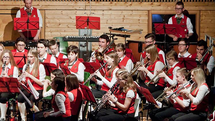 Impressionen vom Konzert des Jugendorchesters und des Musikvereins Rödental in der Franz-Goebel-Halle.Foto: Jochen Berger