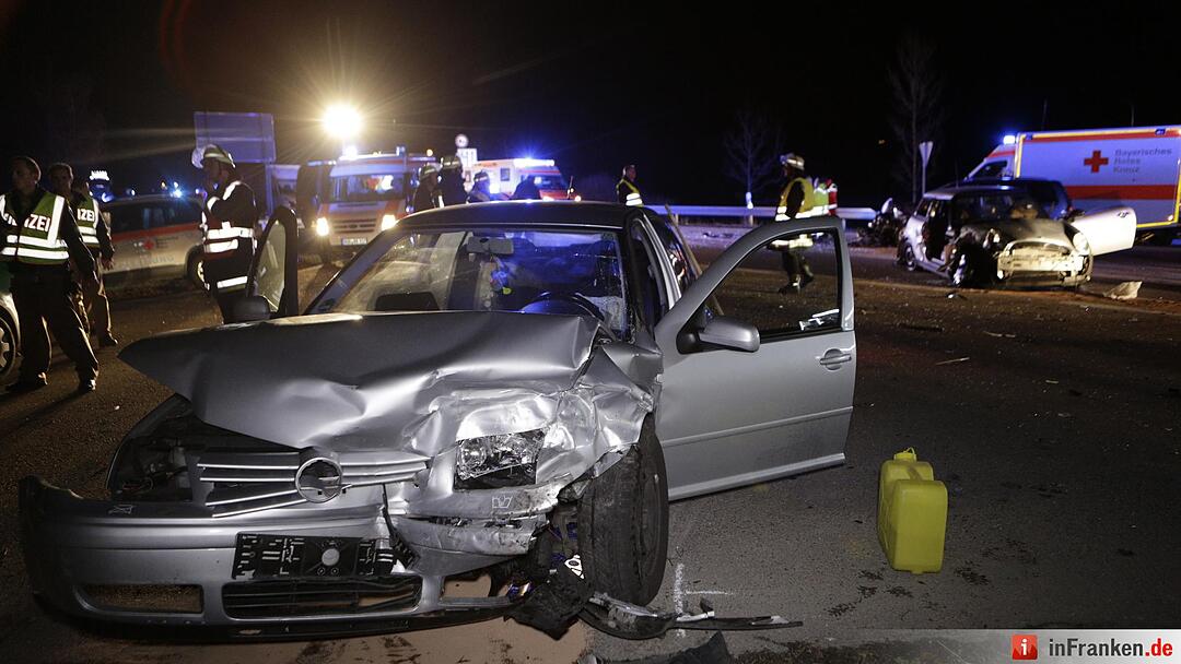 Unfall auf der B2: 80-Jährige in Lebensgefahr