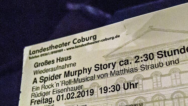 "A Spider Murphy Story": Tosenden Applaus gab es bei der Wiederaufnahme-Premiere des Rock'n'Roll-Musical im Coburger Landestheater.Foto: Jochen Berger