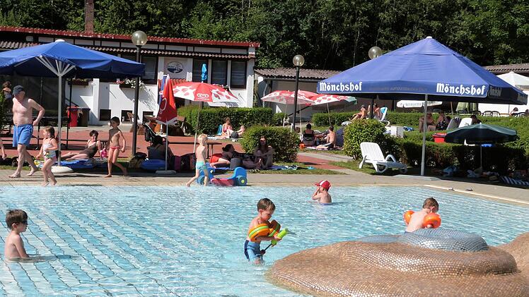 Knapp 16 000 Badegäste besuchten in dieser Badesaison das Sommerbad im Schorgasttal. Werner Reißaus