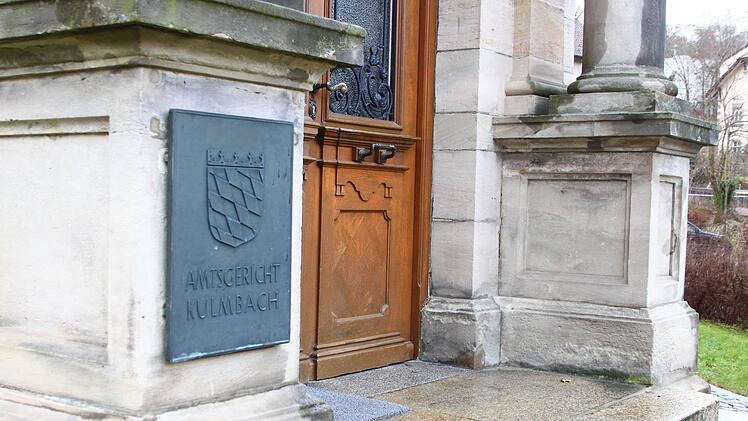 Wegen versuchter Strafvereitelung und falscher uneidlicher Aussage stand ein 23-jähriger Mann aus dem westlichen Landkreis Kulmbach vor dem Amtsgericht.  Foto: Archiv