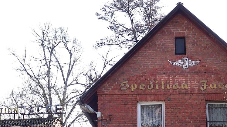 Schriftzug Spedition Jacob am Coburger FloßangerFoto: Jochen Berger