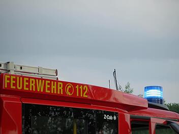 Schweinfurt: "Küche in Flammen": Wohnungsbrand in Einfamilienhaus verursacht "erheblichen Sachschaden"