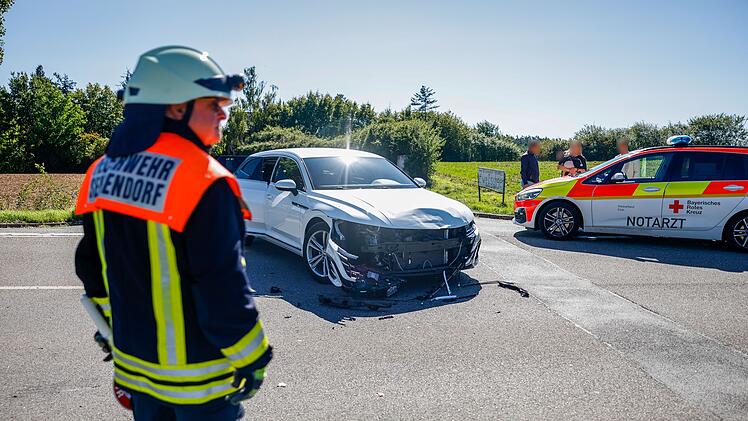 Unfall nach Vorfahrtsverstoß im Kreis Fürth