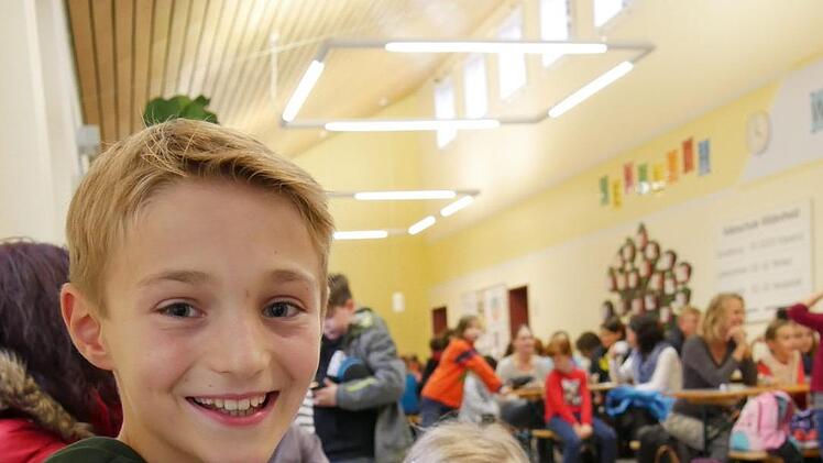 David Wölfel und Pia Oelberg von der Coburger Melchior-Franck-Schule wären auch gerne nach Burgkunstadt zur Endrunde gefahren und wären auch gern oberfränkische Mathematik-Meister geworden. "Es war sehr schön, aber nicht ganz leicht", meinte Pia hinterher. Foto: Manja von Nida