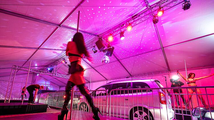 Strip-Drive-In in Landshut