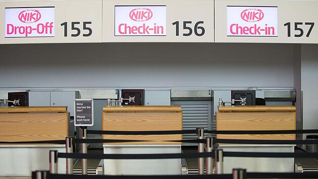 Die gesamte Flotte steht nach der Pleite nun still , Symbolfoto: PHOTO / APA / GEORG HOCHMUTH / Austria OUT FOTO GEORG HOCHMUTH