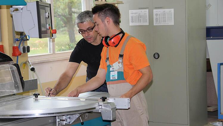 Auch Maschinen kamen zum Einsatz, wie hier bei Peter Krauß aus Gebsattel/Mittelfranken, dem Sieger des Landesleistungswettbewerbes.