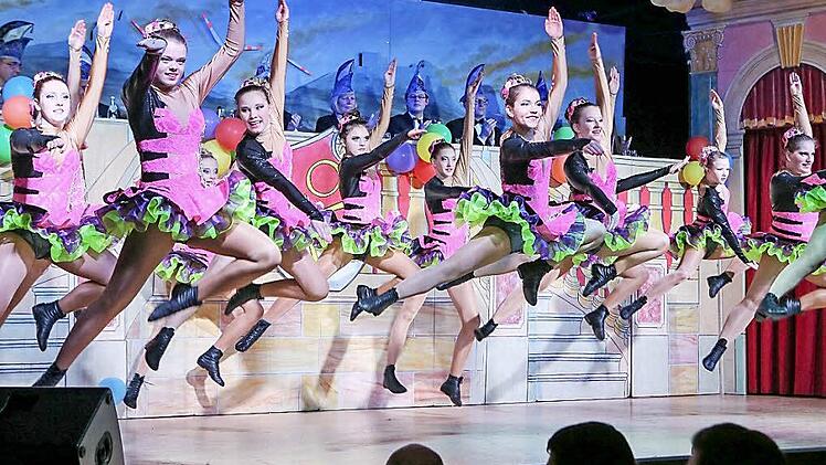 Synchron und athletisch: die Jugendgarde des TSV Scheßlitz. Fotos: RiegerPress