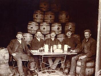 Ein Bild aus der Zeit um 1900, das aus den Beständen der einstigen Brauerei Wilde Rose stammt. Foto: pr