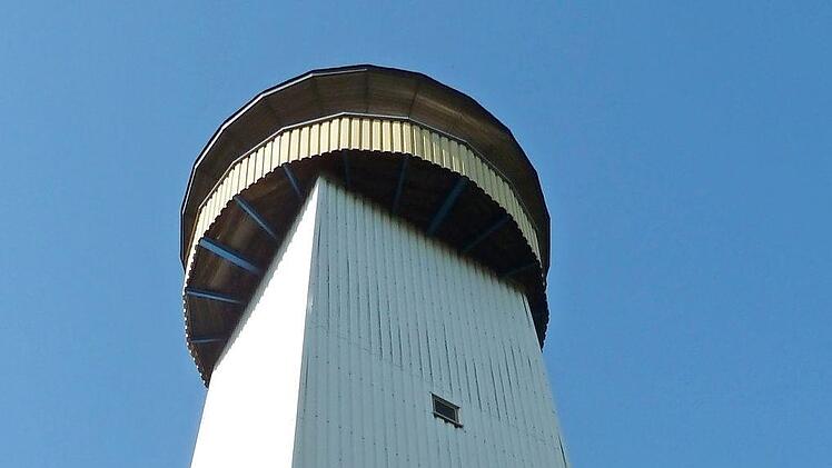 Rund um die Thüringer Warte soll ein Barfuß-Parcours entstehen. Foto: vs