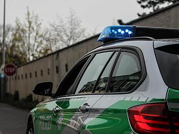 Der Dieb versuchte den Kofferraum des Streifenwagens zu &ouml;ffnen. Symbolfoto: Christopher Schulz