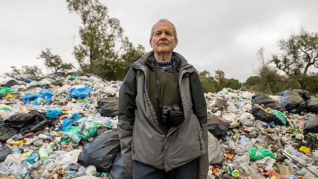 Umweltaktivist Juan Romero k&auml;mpft gegen die Verschmutzung in Huelva.