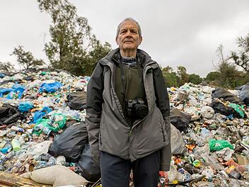 Umweltaktivist Juan Romero k&auml;mpft gegen die Verschmutzung in Huelva.